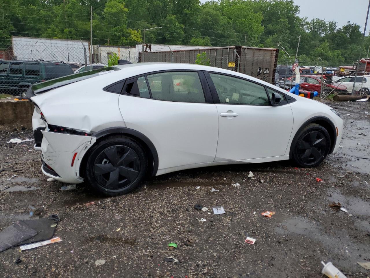 2026 TOYOTA PRIUS LE — снимка 3