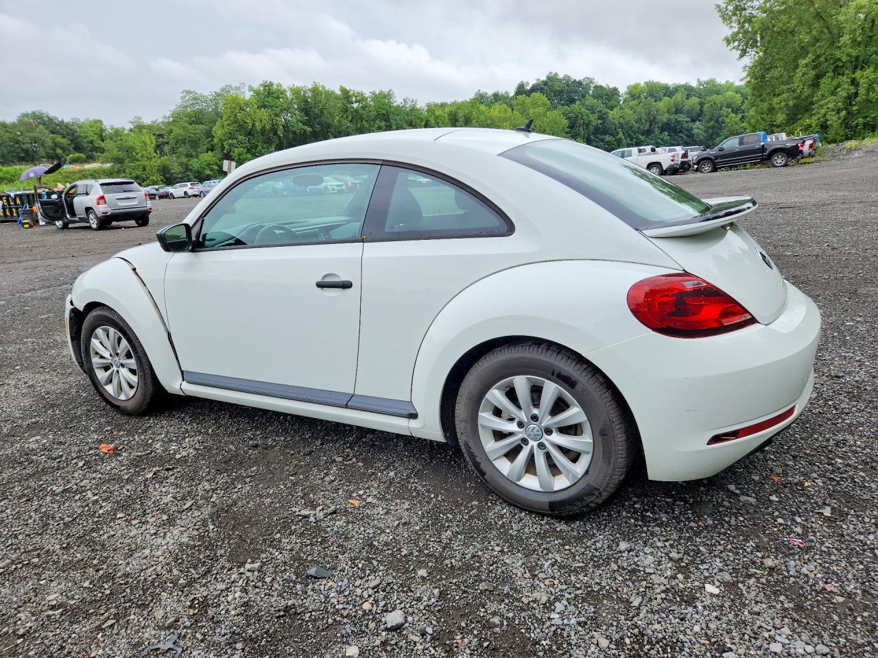 2018 VOLKSWAGEN BEETLE S — снимка 2