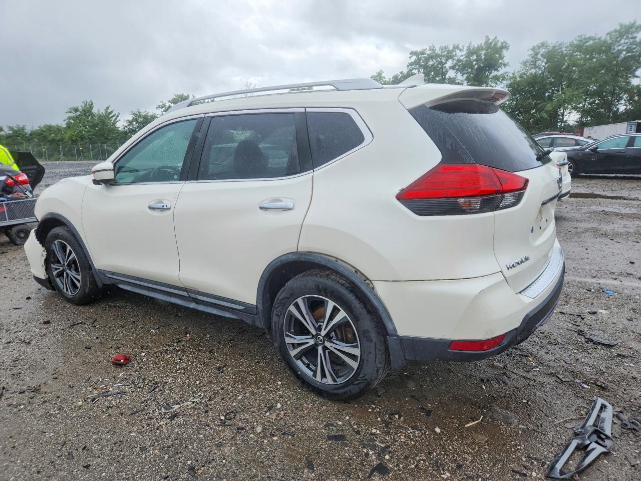 2017 NISSAN ROGUE SL — снимка 2