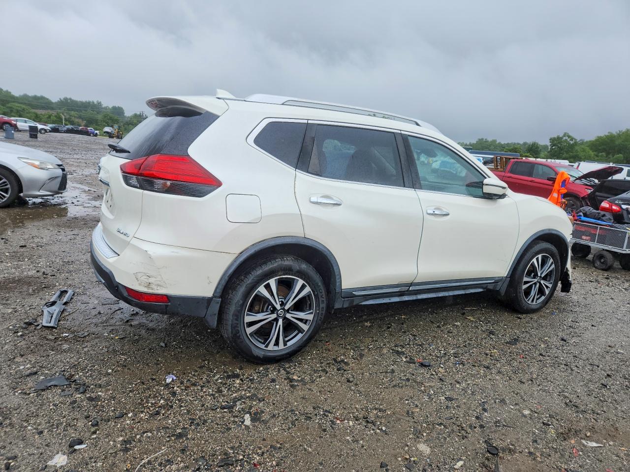 2017 NISSAN ROGUE SL — снимка 3