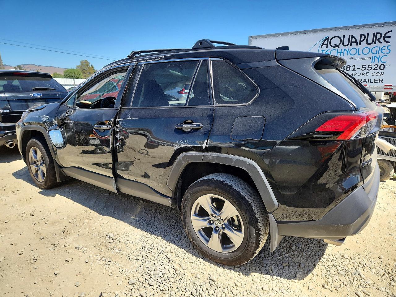 2024 TOYOTA RAV4 XLE — снимка 2