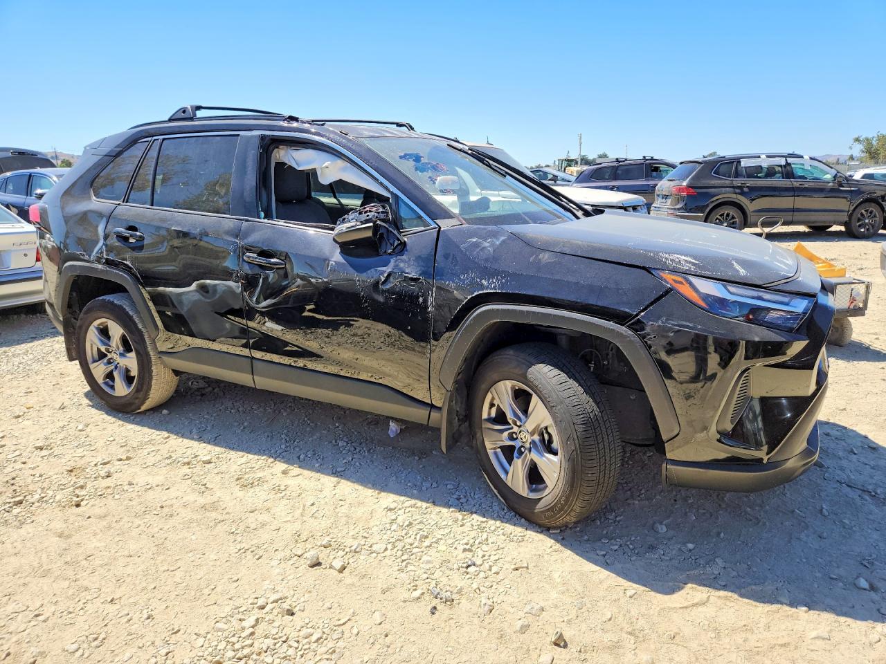 2024 TOYOTA RAV4 XLE — снимка 4