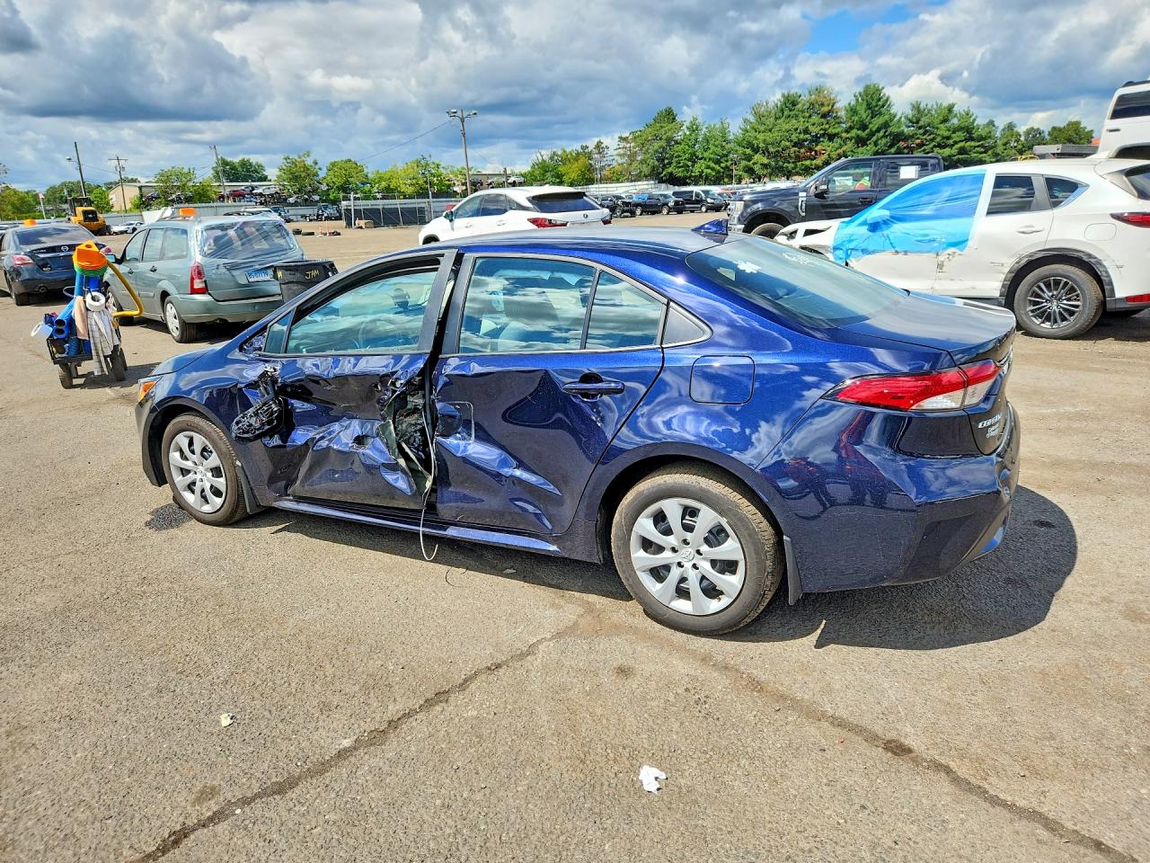 2022 TOYOTA COROLLA LE — снимка 2