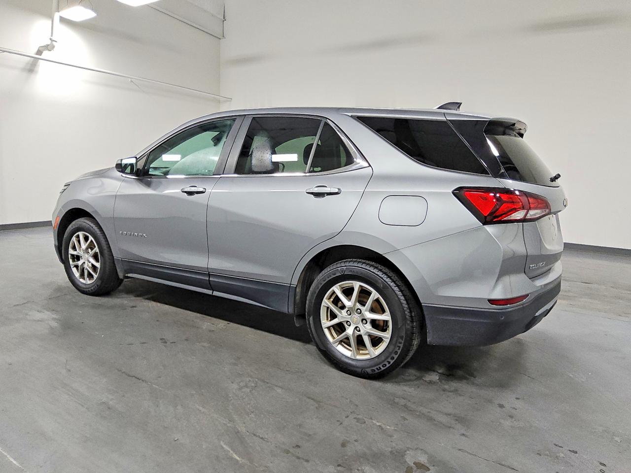 2023 CHEVROLET EQUINOX LT — снимка 2