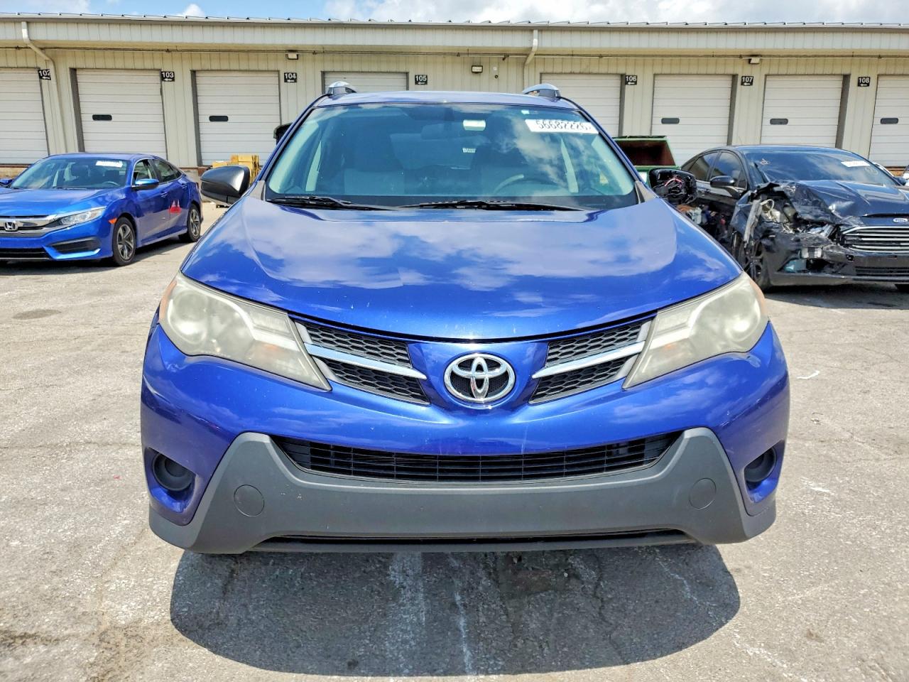 2015 TOYOTA RAV4 LE — снимка 2