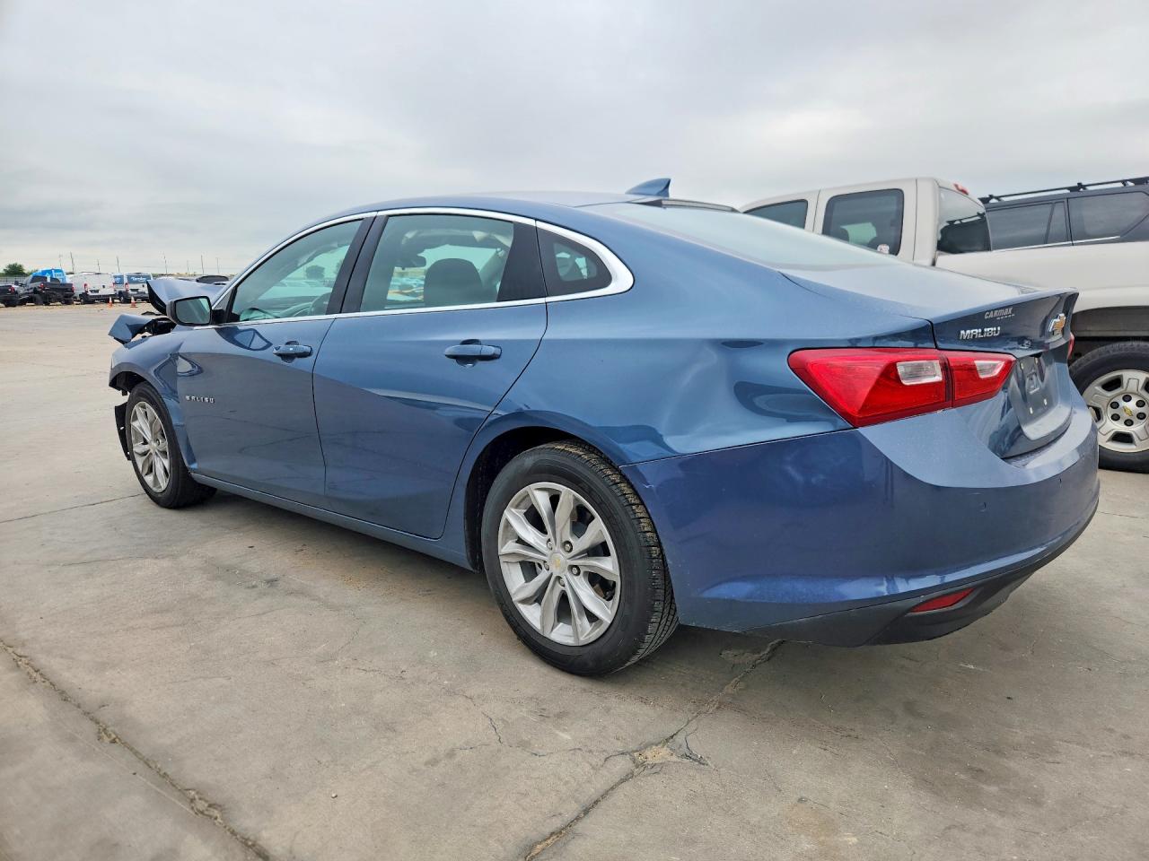 2024 CHEVROLET MALIBU LT — снимка 2