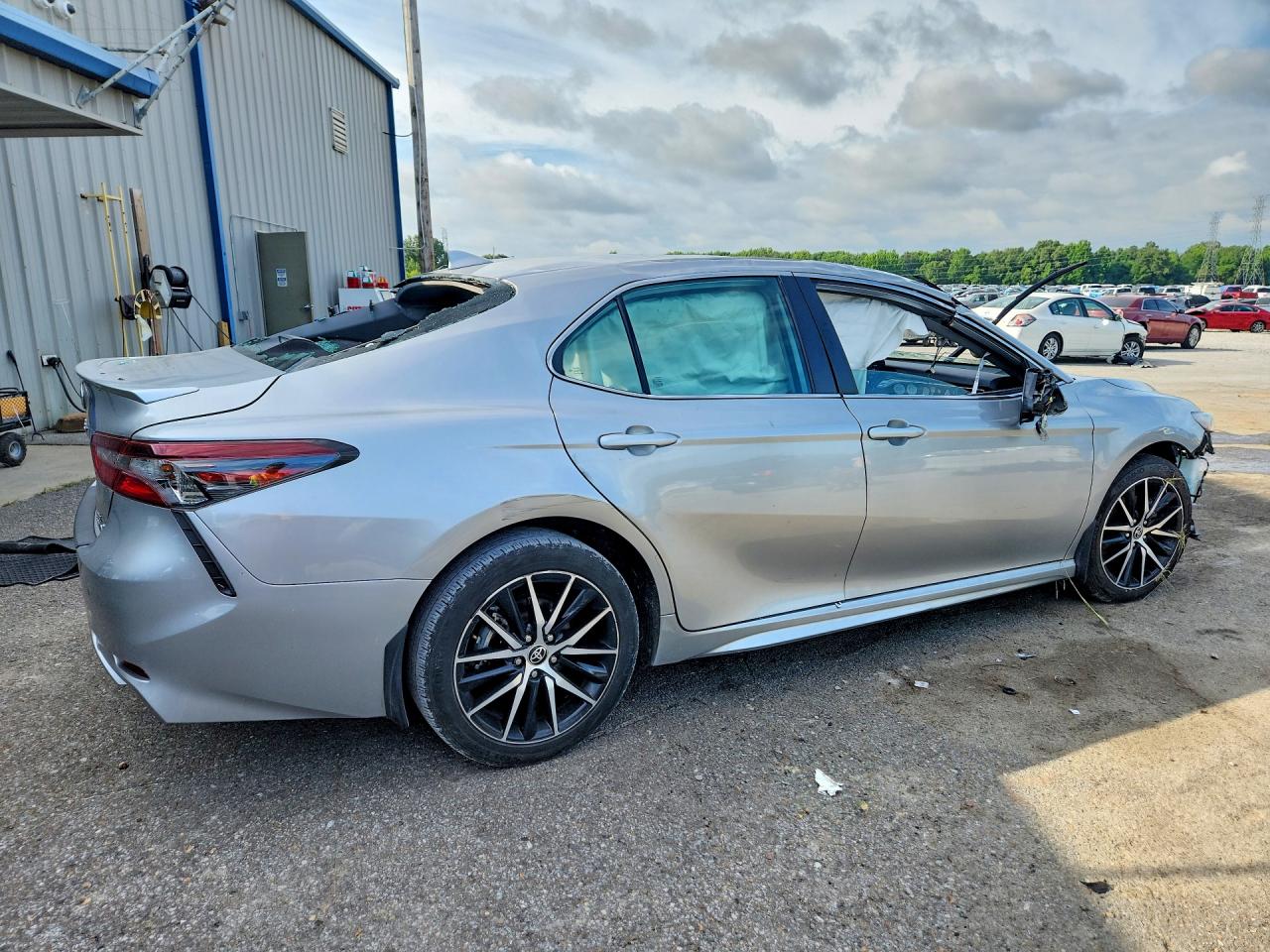 2023 TOYOTA CAMRY SE — снимка 3