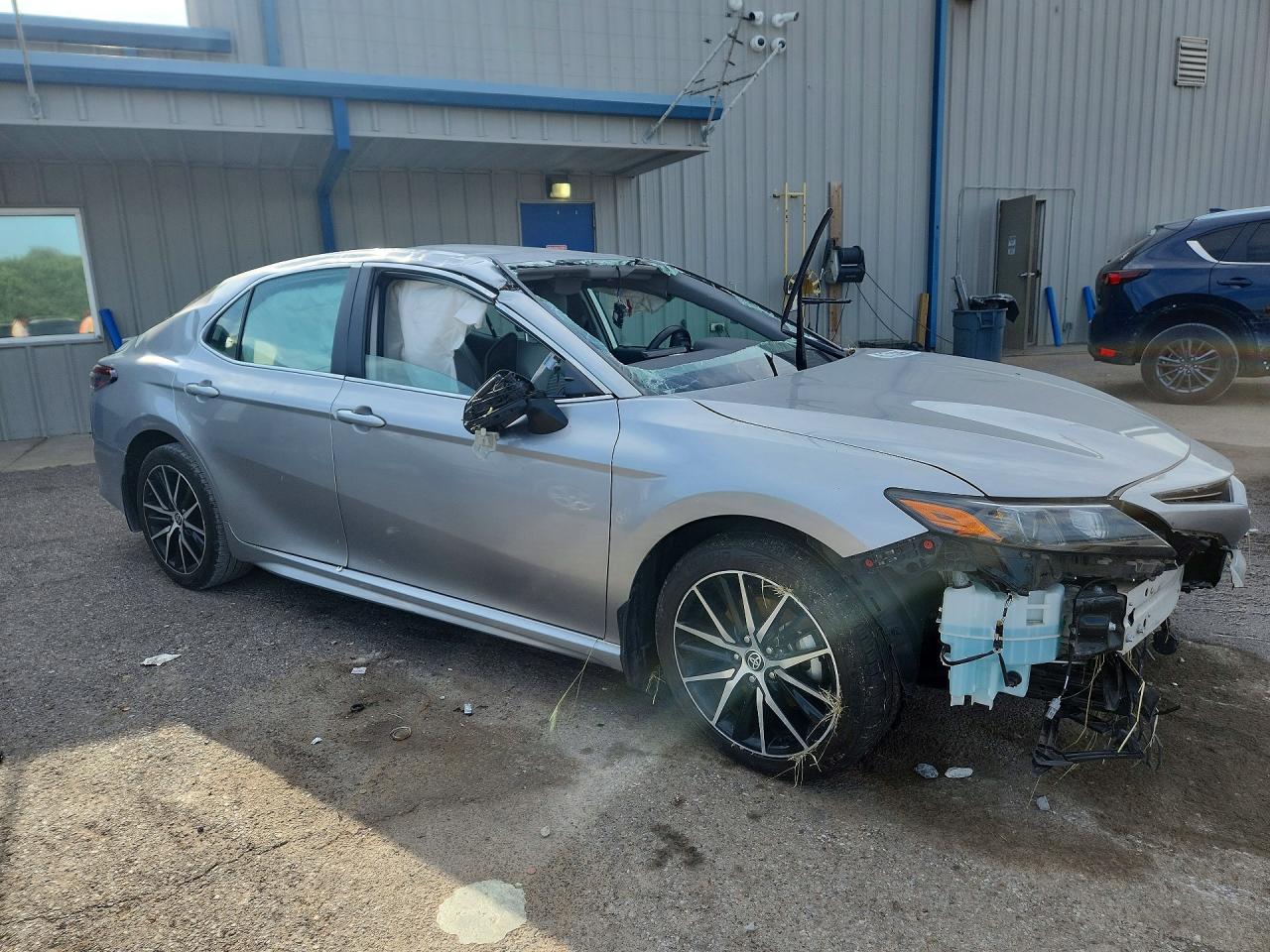 2023 TOYOTA CAMRY SE — снимка 4