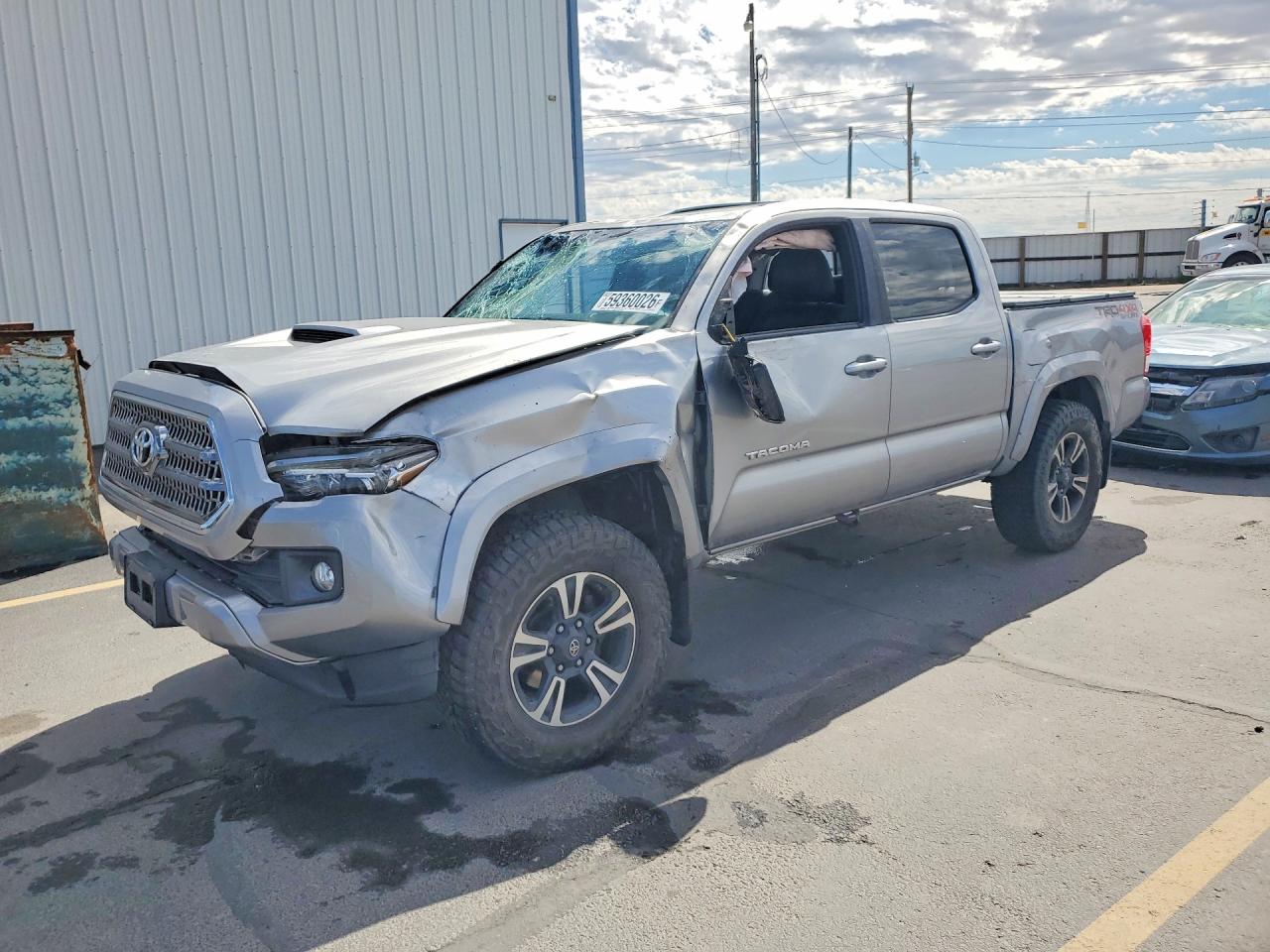 2017 TOYOTA TACOMA SR V6