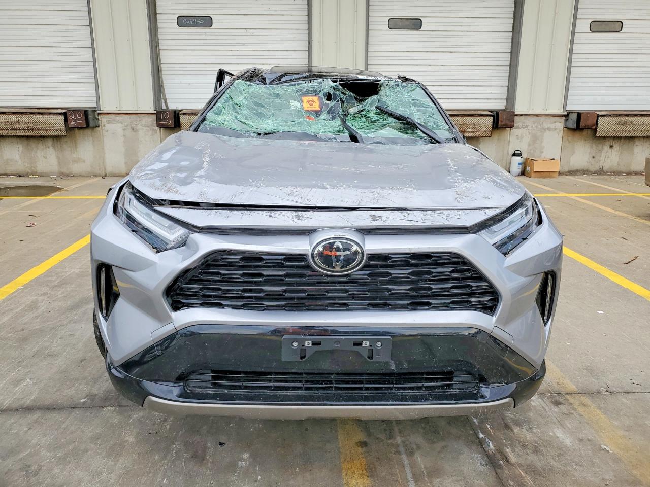 2025 TOYOTA RAV4 XSE — снимка 5