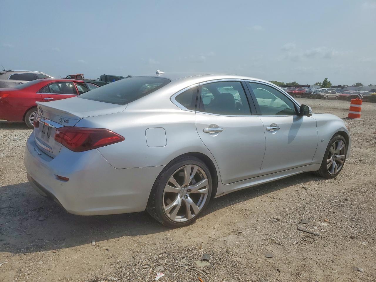 2015 INFINITI Q70 — снимка 3