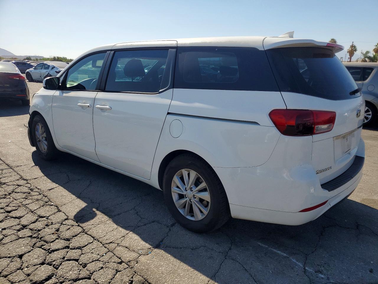 2016 KIA SEDONA L — снимка 2