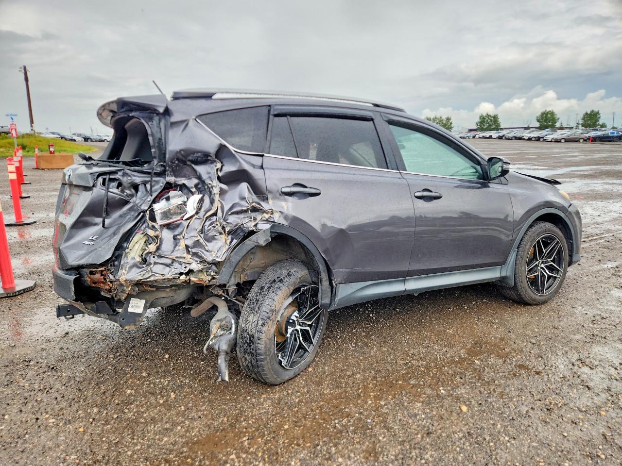 2015 TOYOTA RAV4 LE — снимка 3