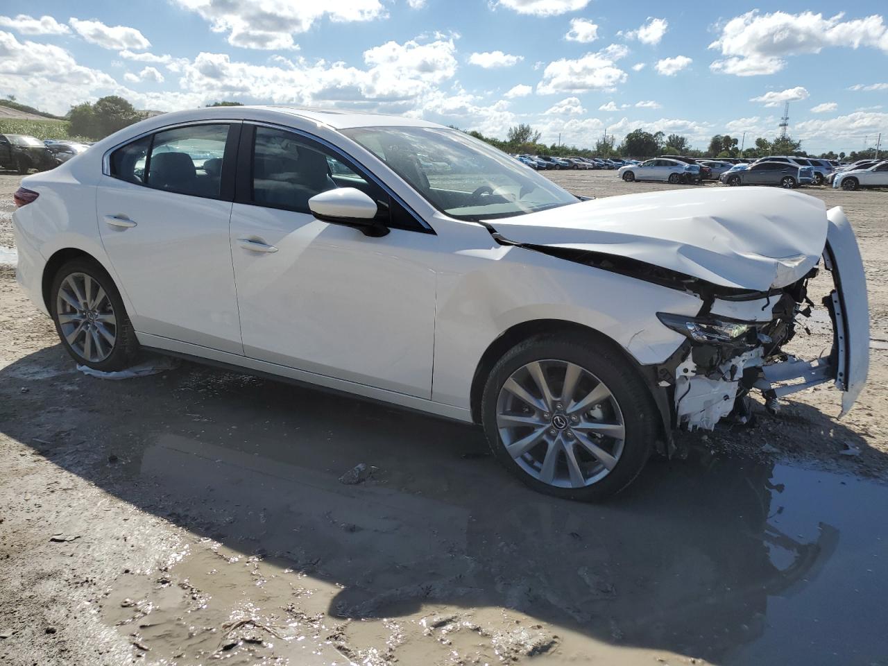2025 MAZDA 3 PREFERRED — снимка 4