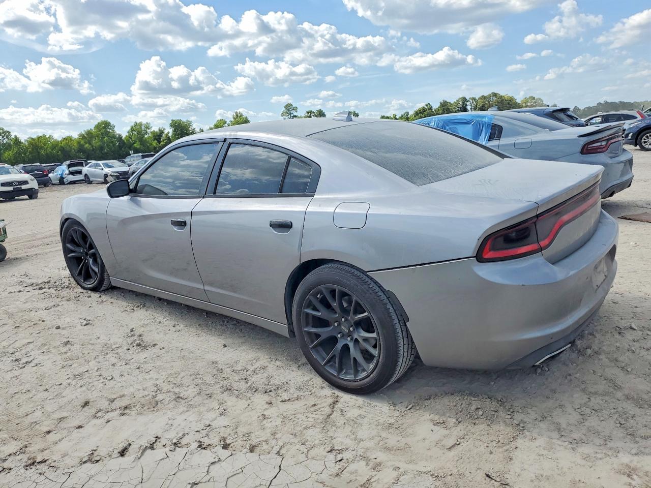 2016 DODGE CHARGER SXT — снимка 2