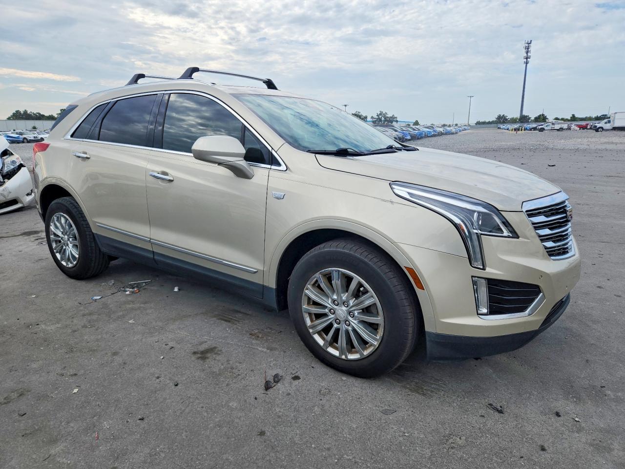 2017 CADILLAC XT5 LUXURY — снимка 4