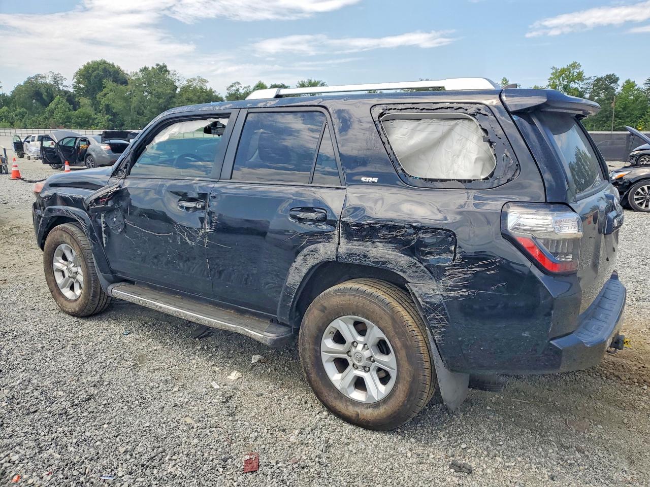 2017 TOYOTA 4RUNNER SR5 — снимка 2