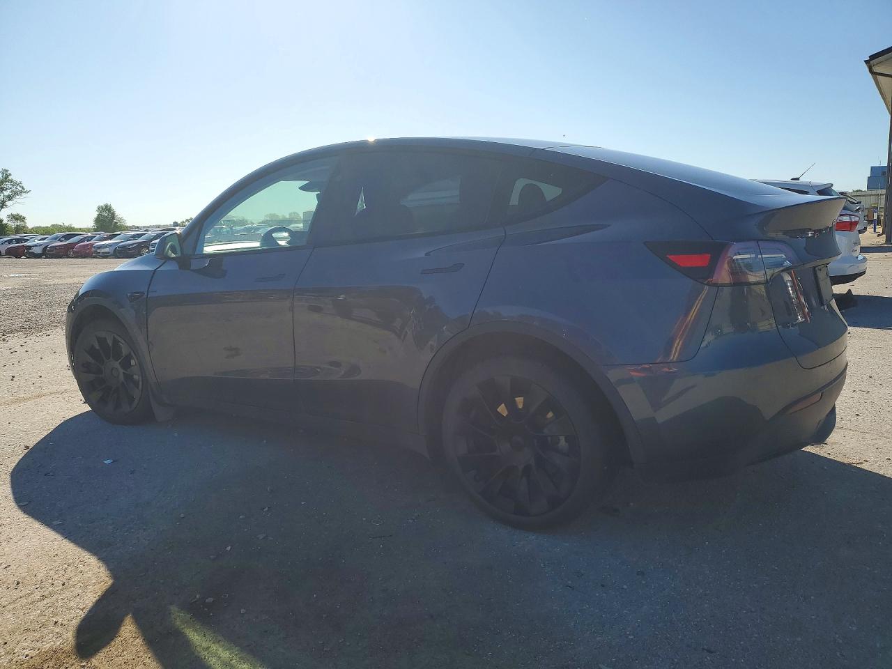 2023 TESLA MODEL Y — снимка 2