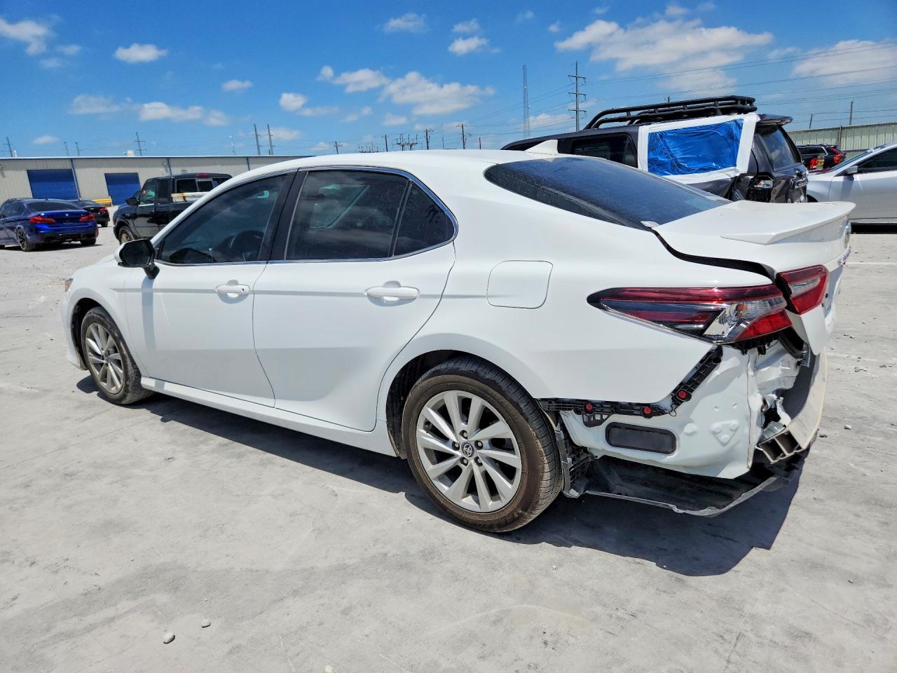 2023 TOYOTA CAMRY LE — снимка 2