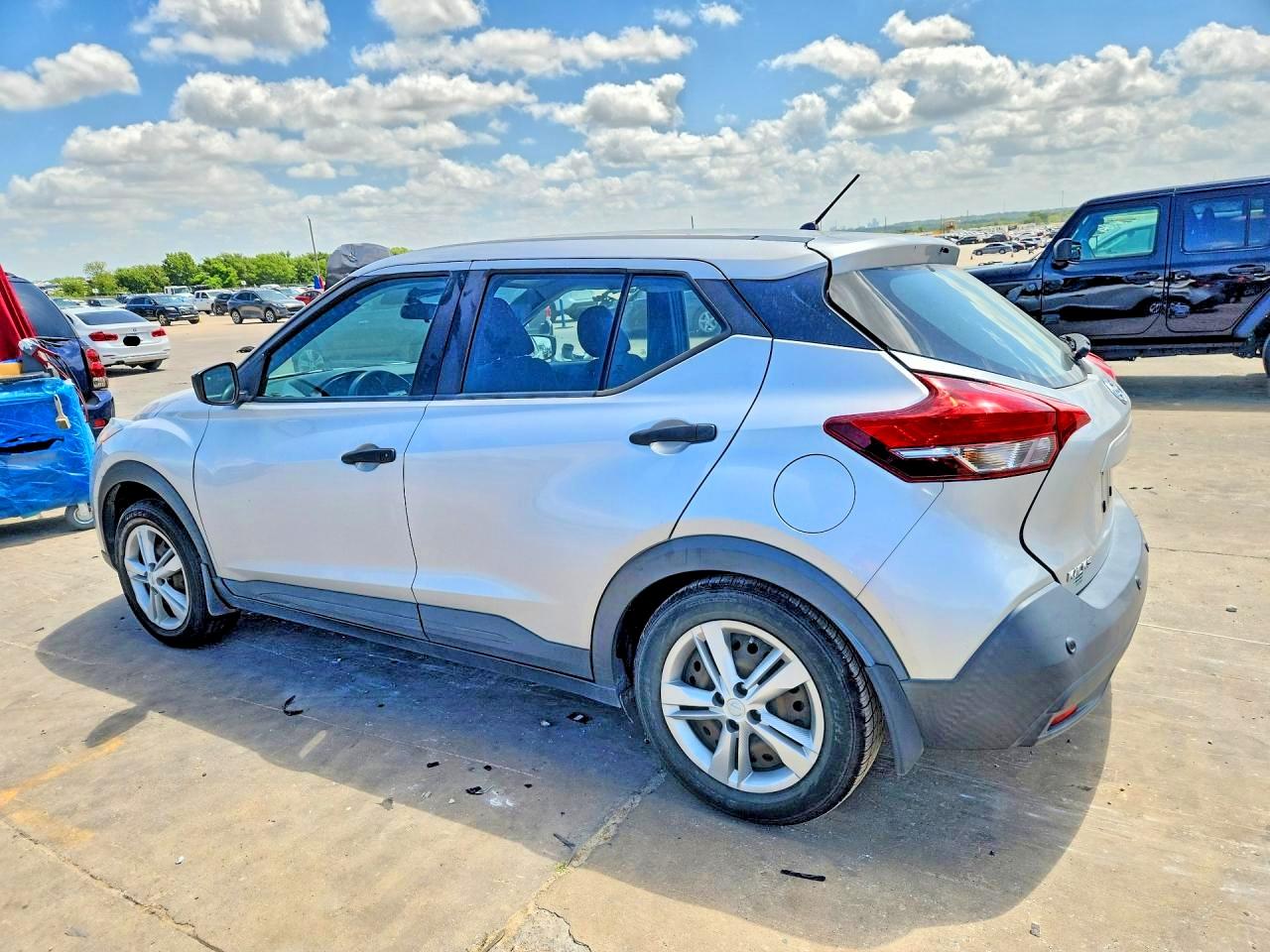 2020 NISSAN KICKS S — снимка 2
