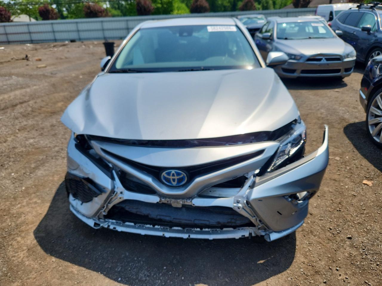2022 TOYOTA CAMRY HYBRID SE — снимка 5