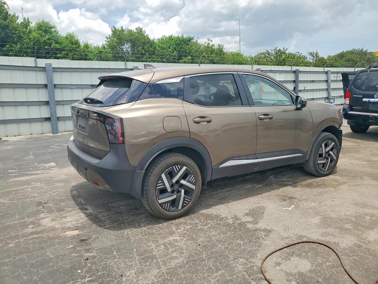 2025 NISSAN KICKS SV — снимка 3