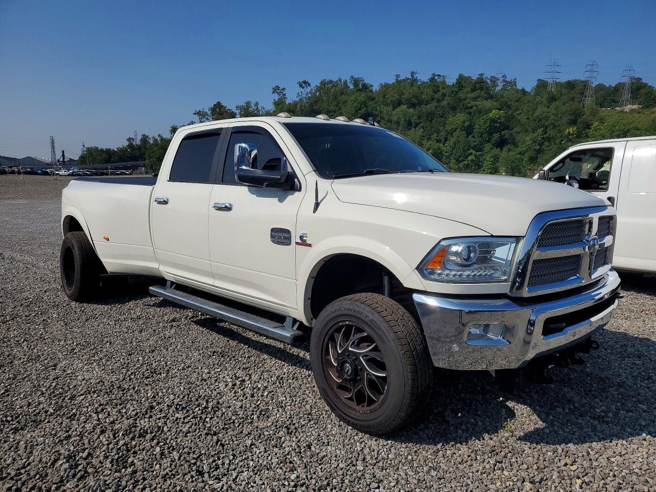 2016 RAM 3500 LONGHORN — снимка 4