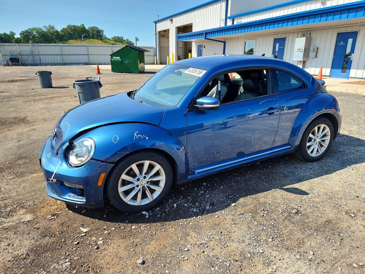 2018 VOLKSWAGEN BEETLE S