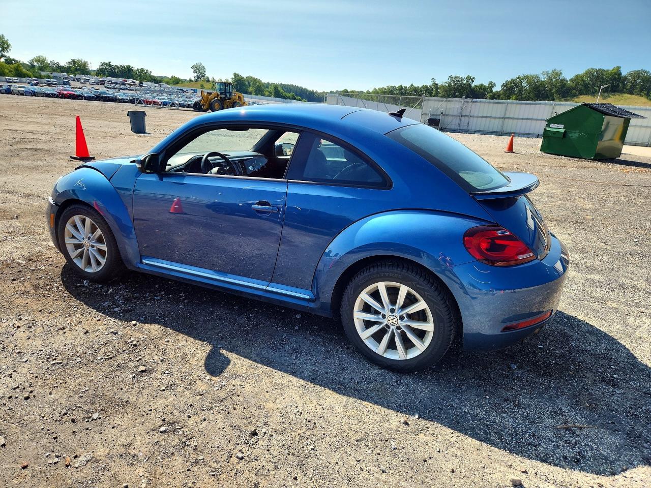 2018 VOLKSWAGEN BEETLE S — снимка 2