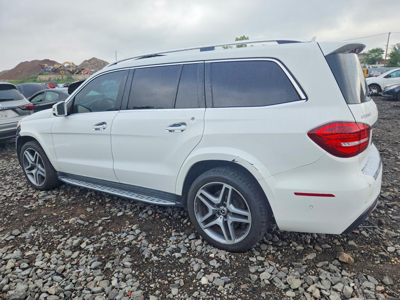 2017 MERCEDES-BENZ GLS 550 4MATIC — снимка 2
