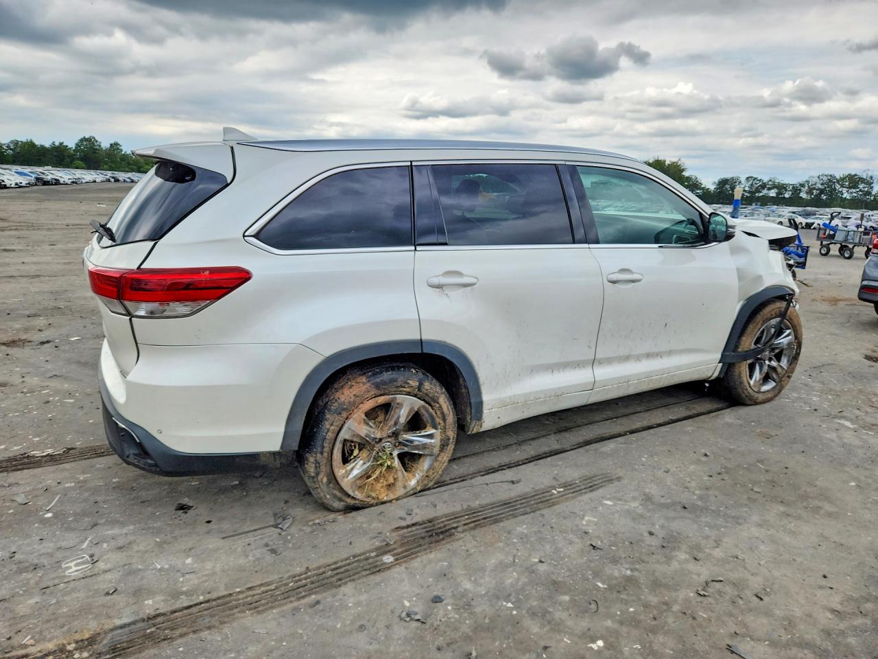 2019 TOYOTA HIGHLANDER LIMITED PLATINUM — снимка 3