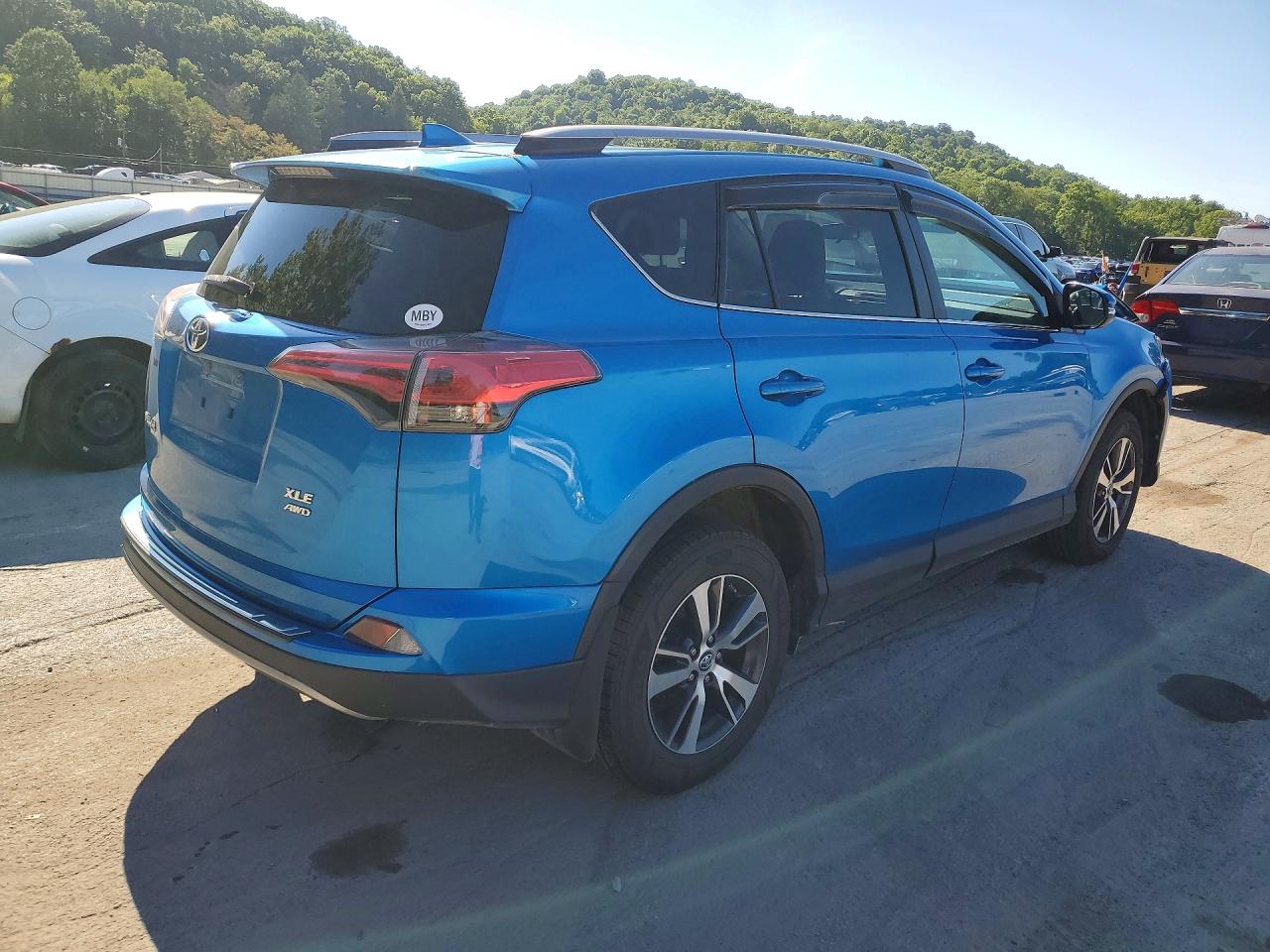 2017 TOYOTA RAV4 XLE — снимка 3