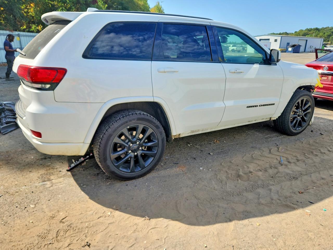 2019 JEEP GRAND CHEROKEE LAREDO — снимка 3