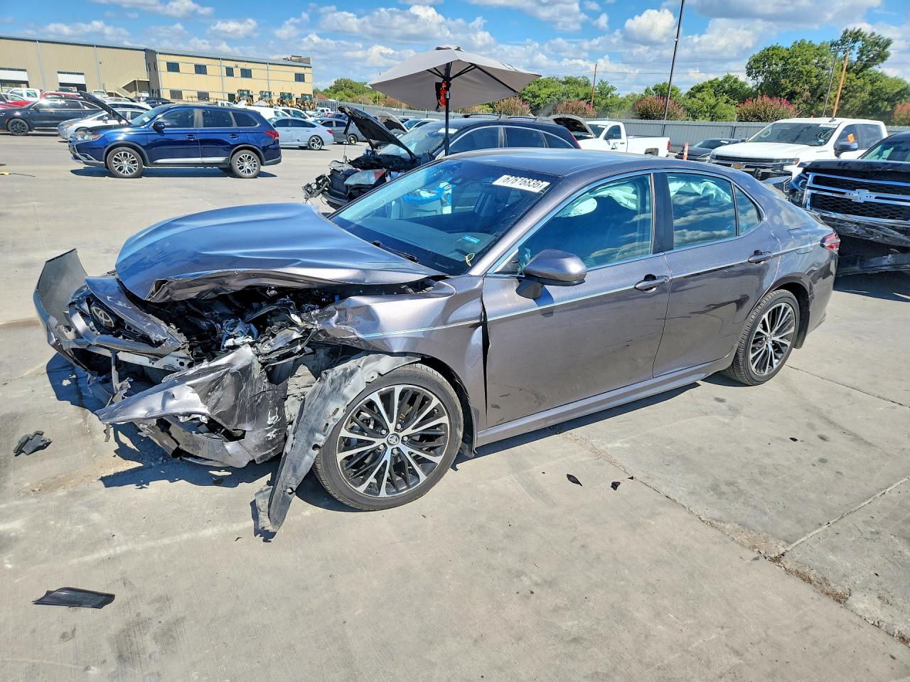 2018 TOYOTA CAMRY SE
