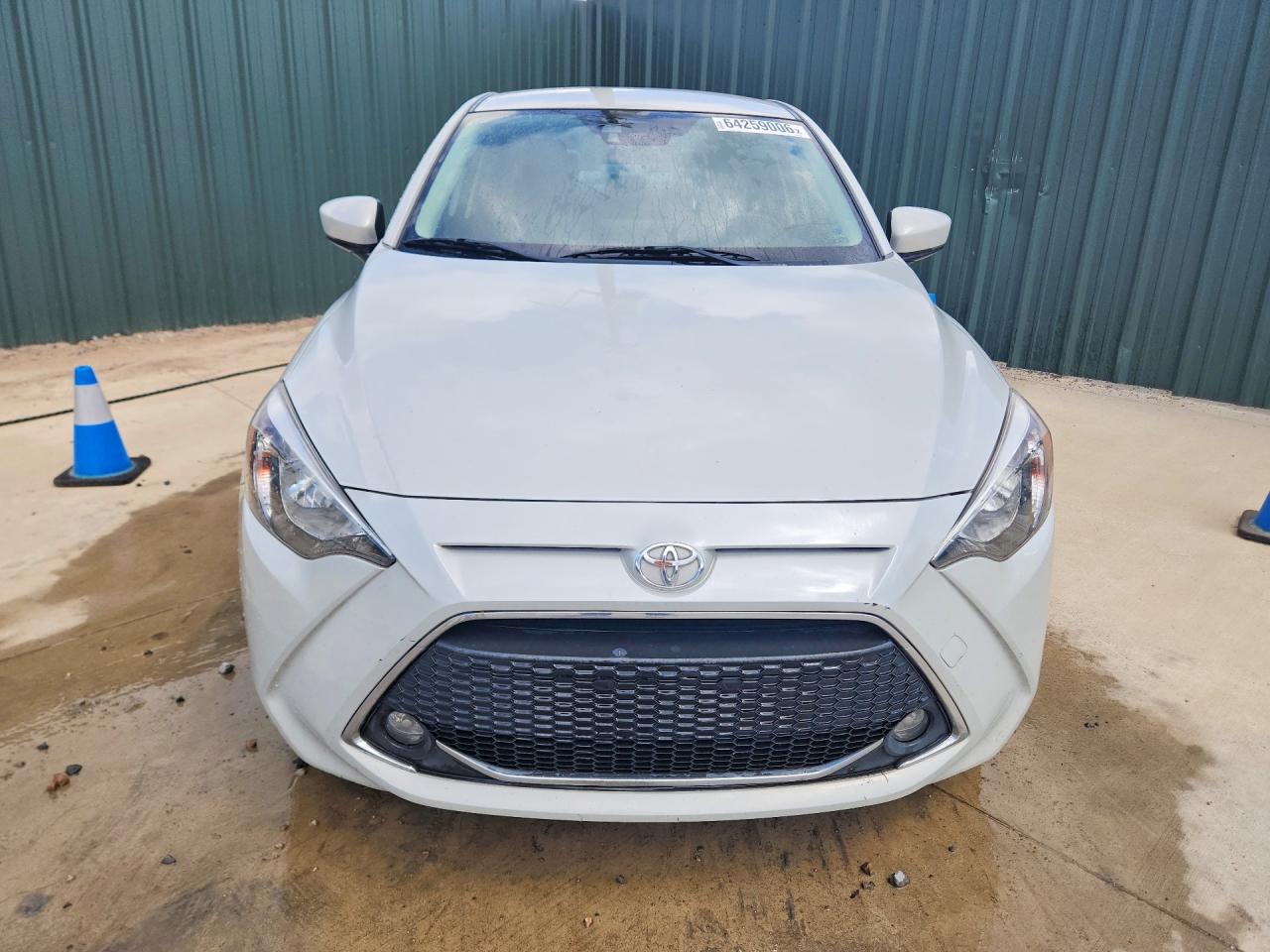 2020 TOYOTA YARIS LE — photo 5