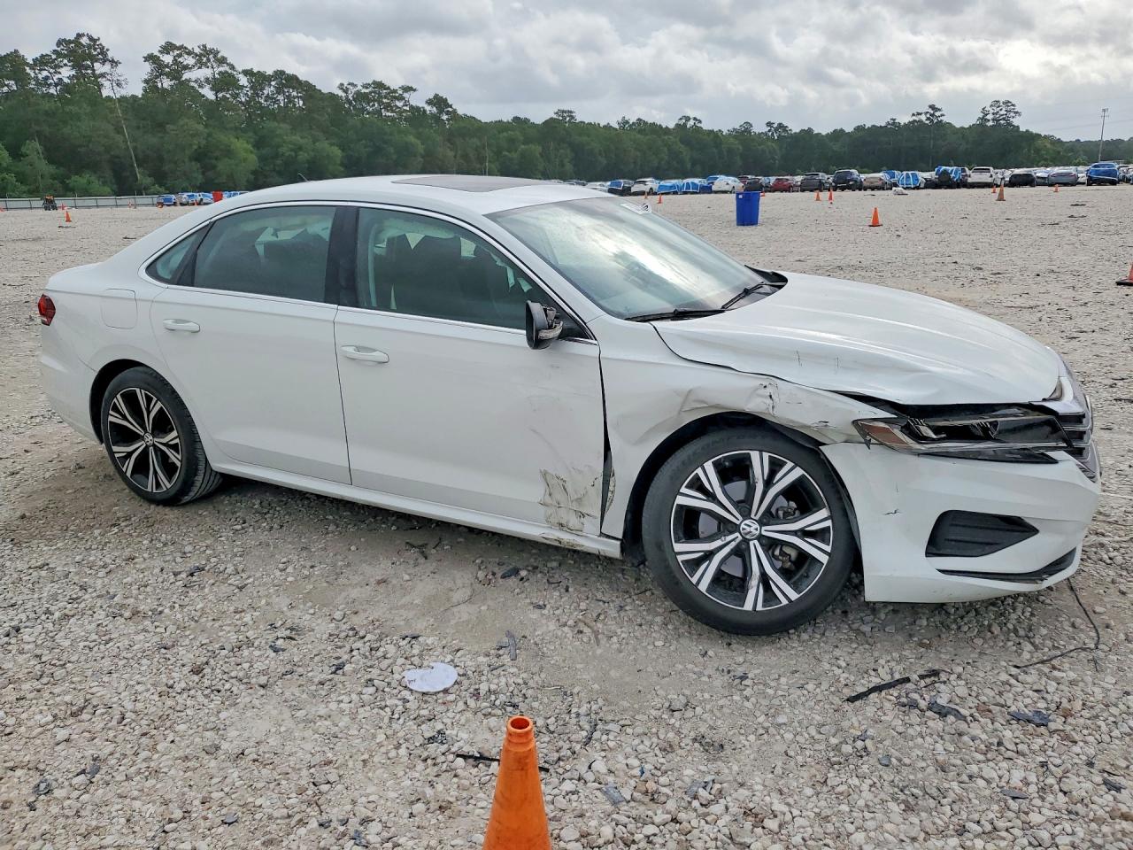 2022 VOLKSWAGEN PASSAT SE — снимка 4