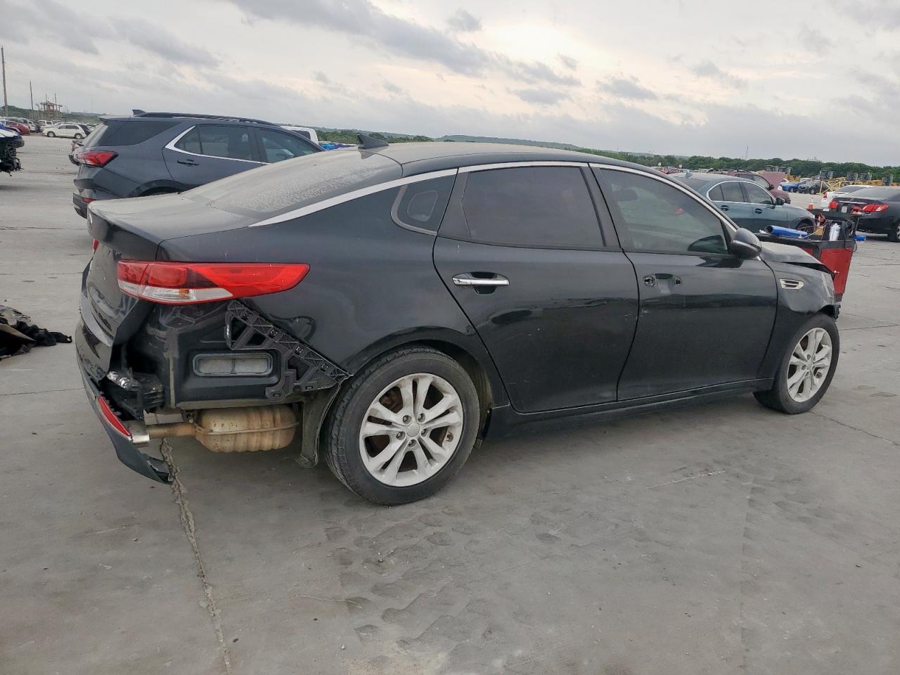 2017 KIA OPTIMA LX — снимка 3