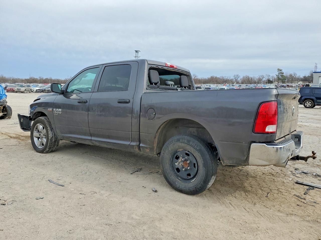 2021 RAM 1500 CLASSIC TRADESMAN — снимка 2