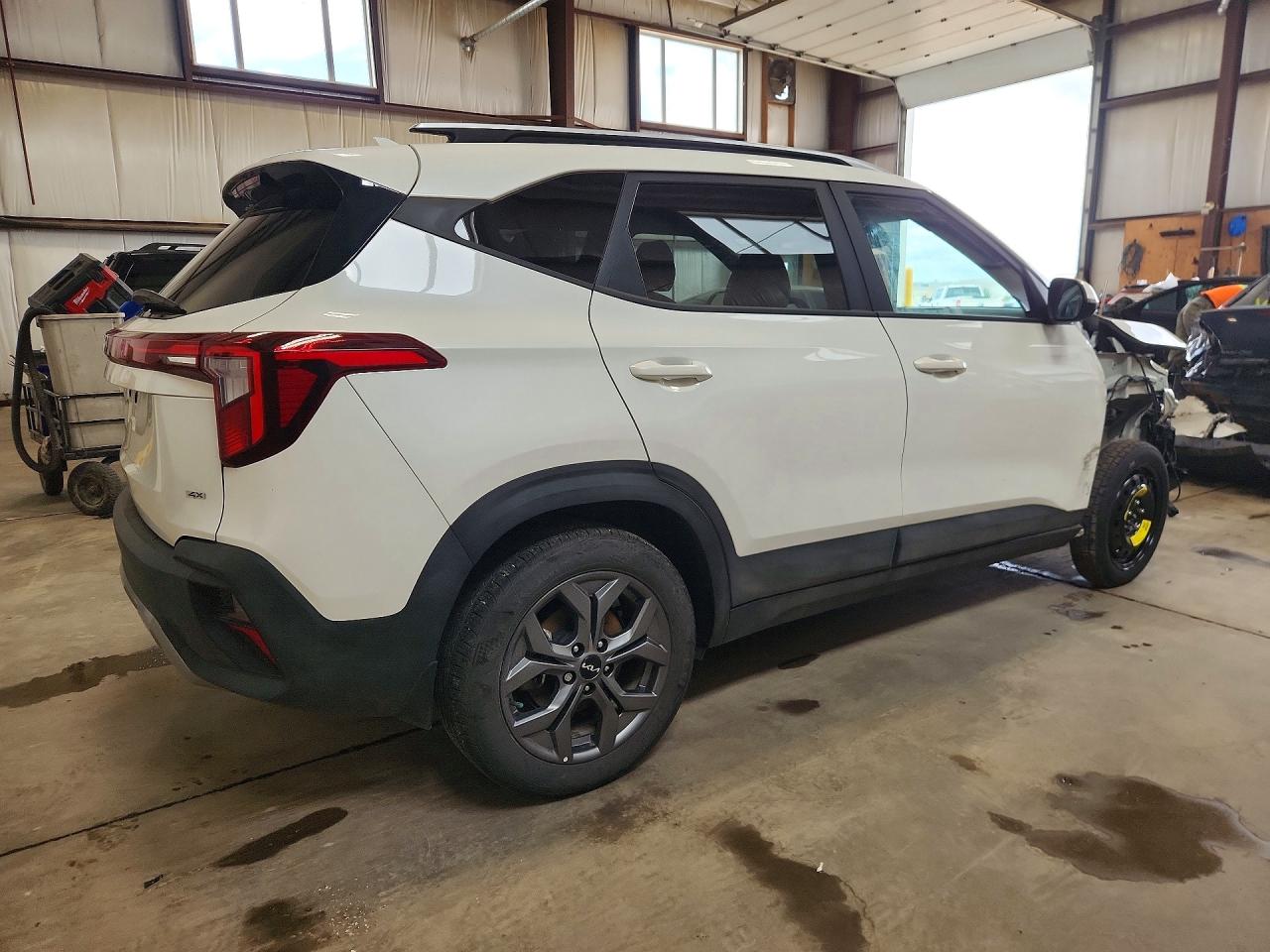 2025 KIA SELTOS LX — снимка 3
