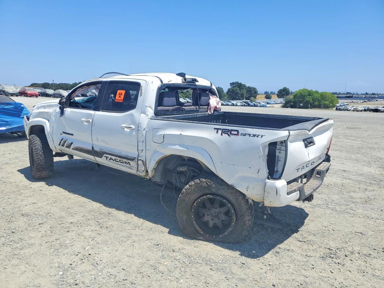 2017 TOYOTA TACOMA TRD SPORT — снимка 2