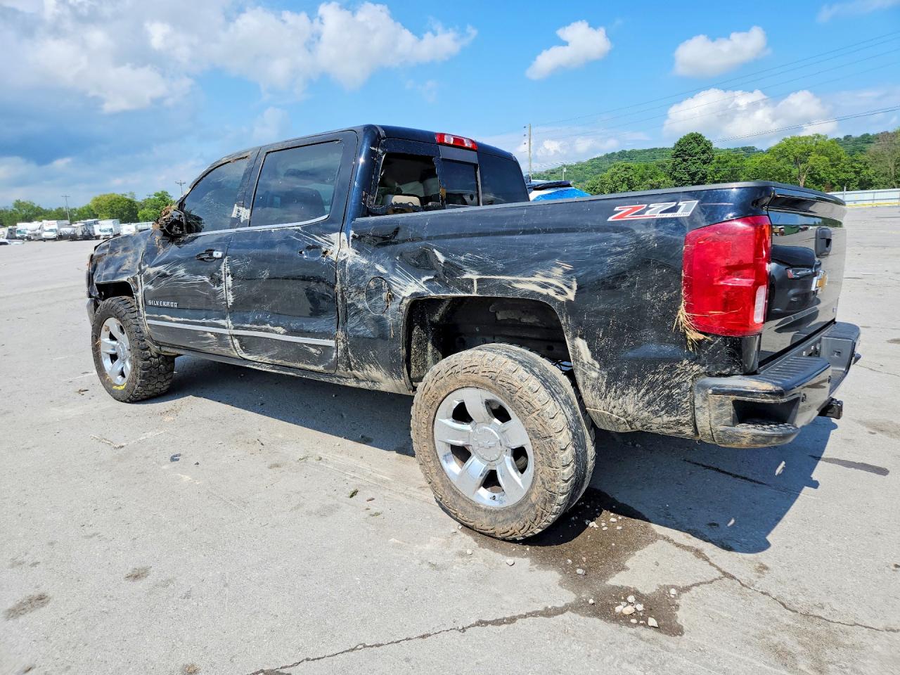 2017 CHEVROLET SILVERADO K1500 LTZ — снимка 2