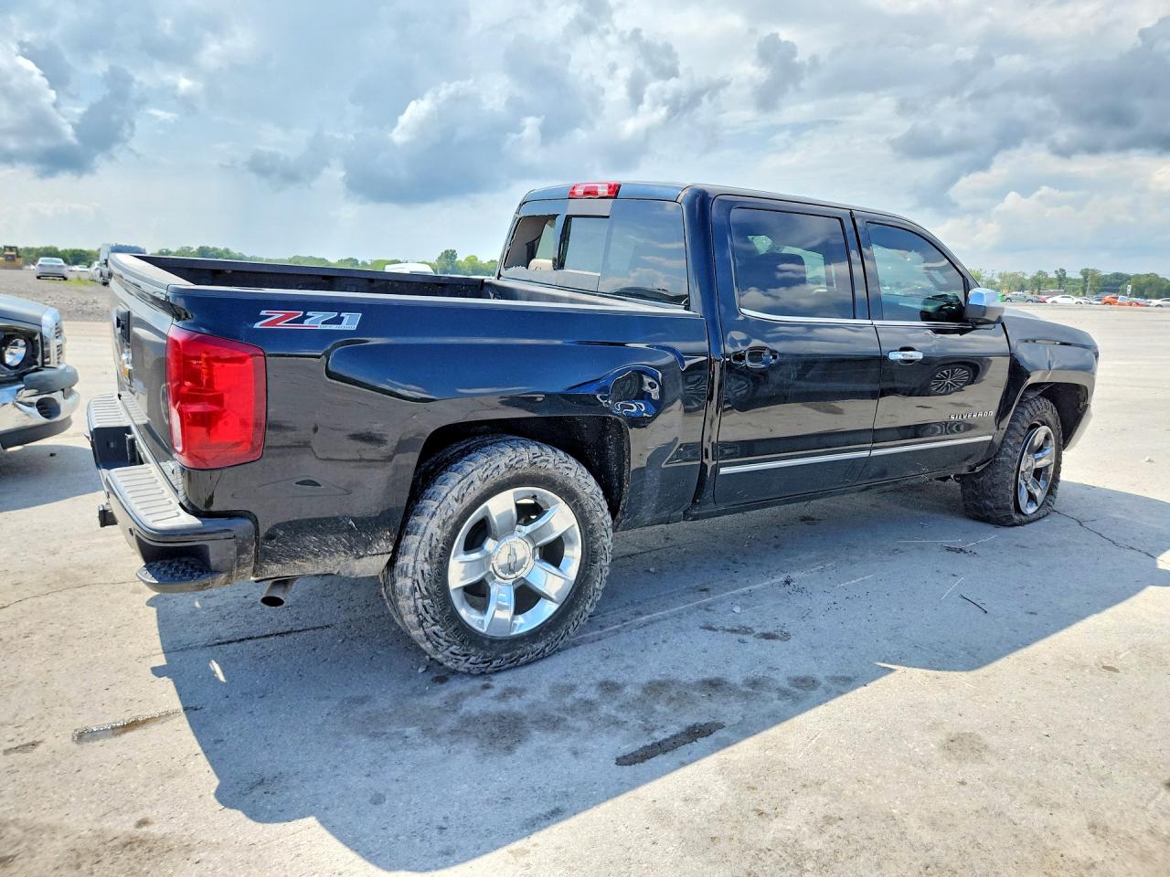 2017 CHEVROLET SILVERADO K1500 LTZ — снимка 3
