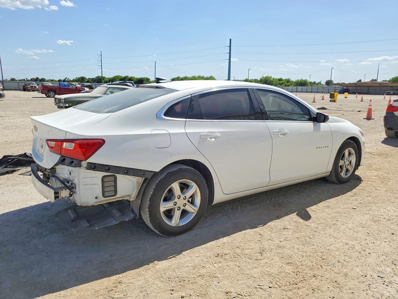 2023 CHEVROLET MALIBU LS — снимка 3