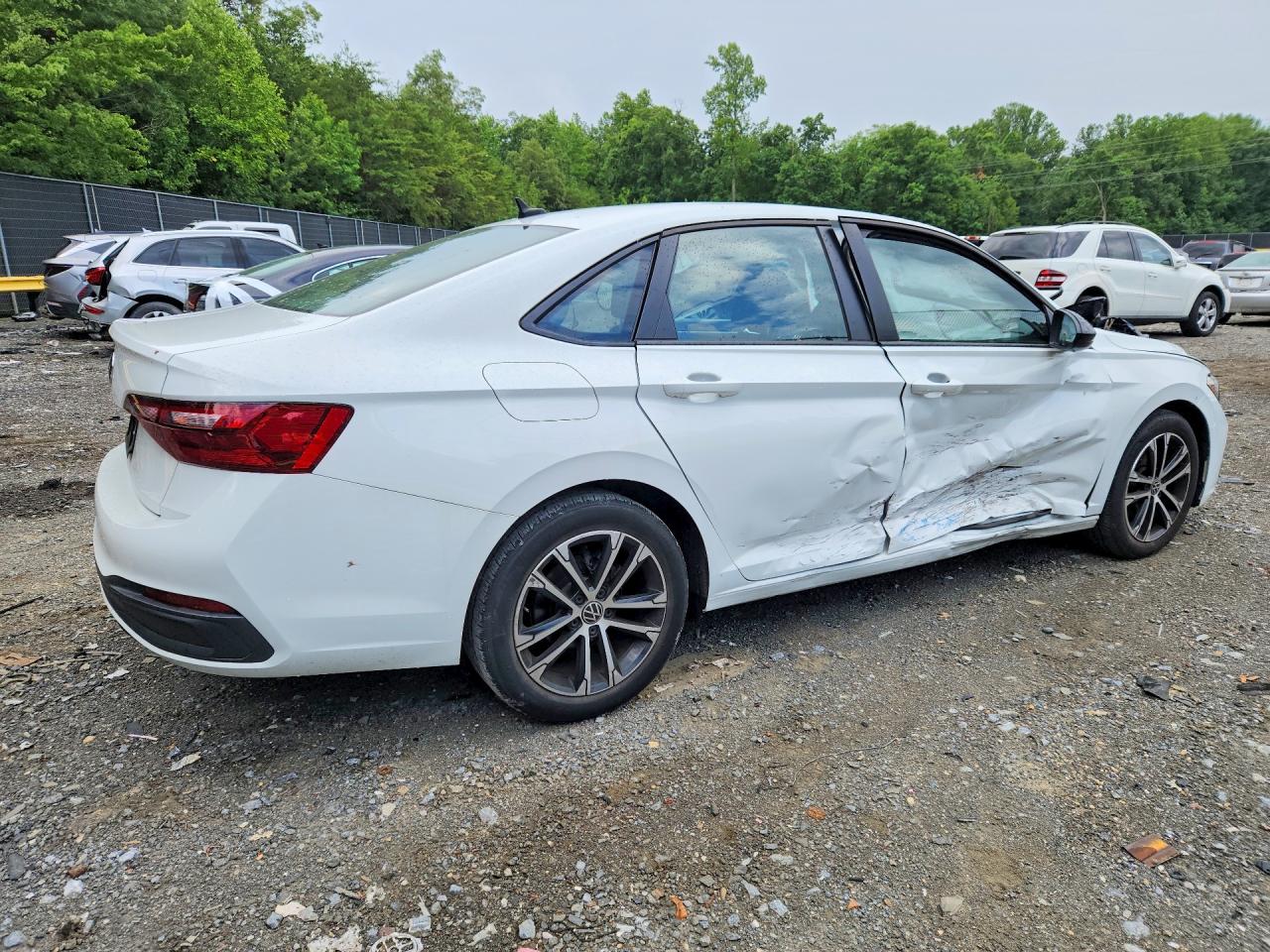 2022 VOLKSWAGEN JETTA SPORT — снимка 3
