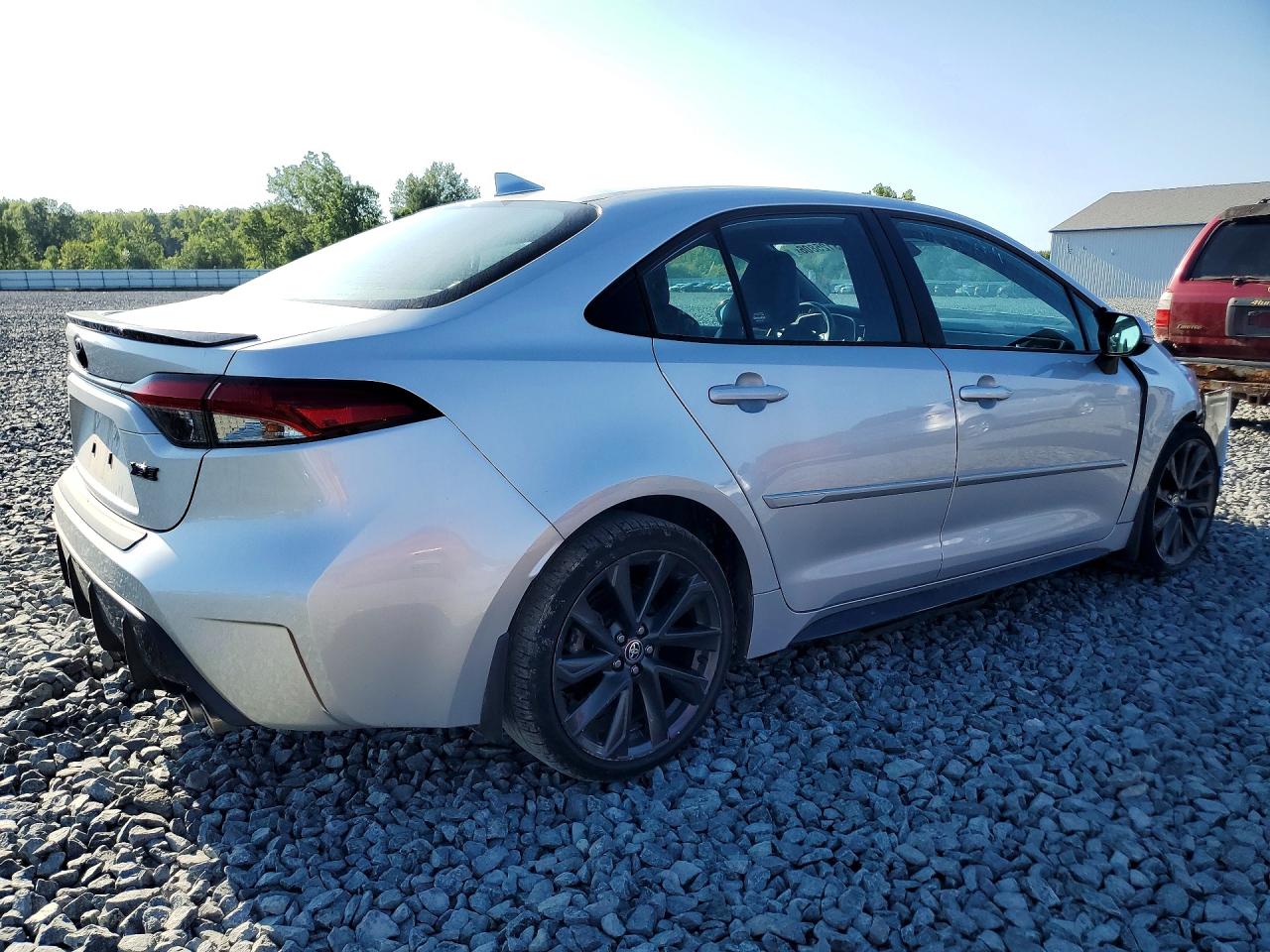 2025 TOYOTA COROLLA XSE — снимка 3