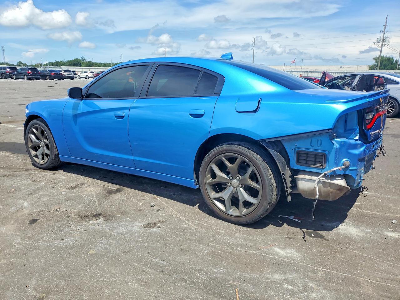 2015 DODGE CHARGER SXT — снимка 2