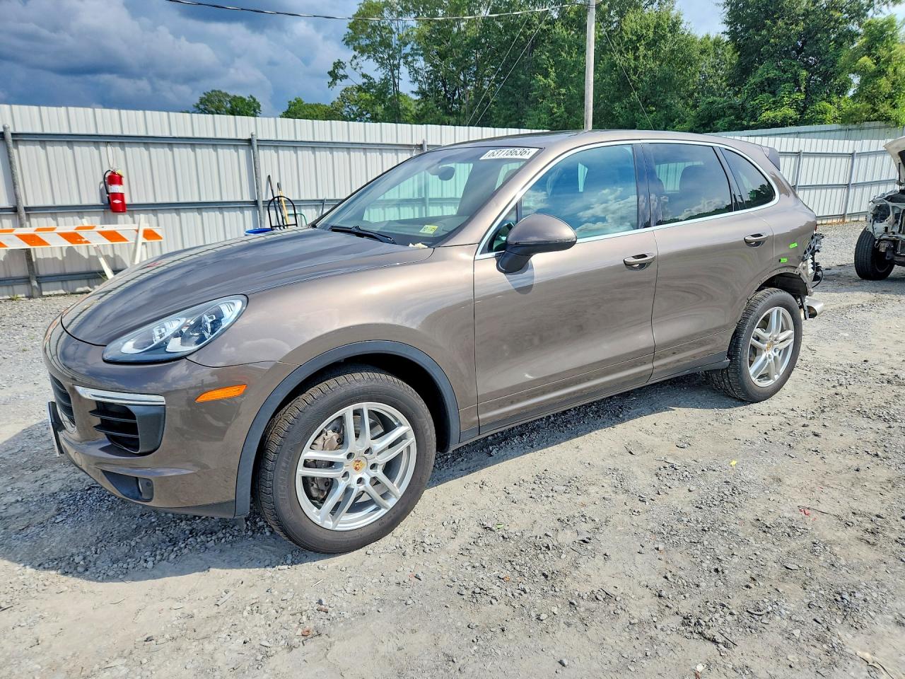 2015 PORSCHE CAYENNE