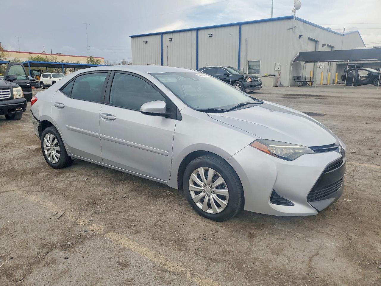 2017 TOYOTA COROLLA LE — снимка 4