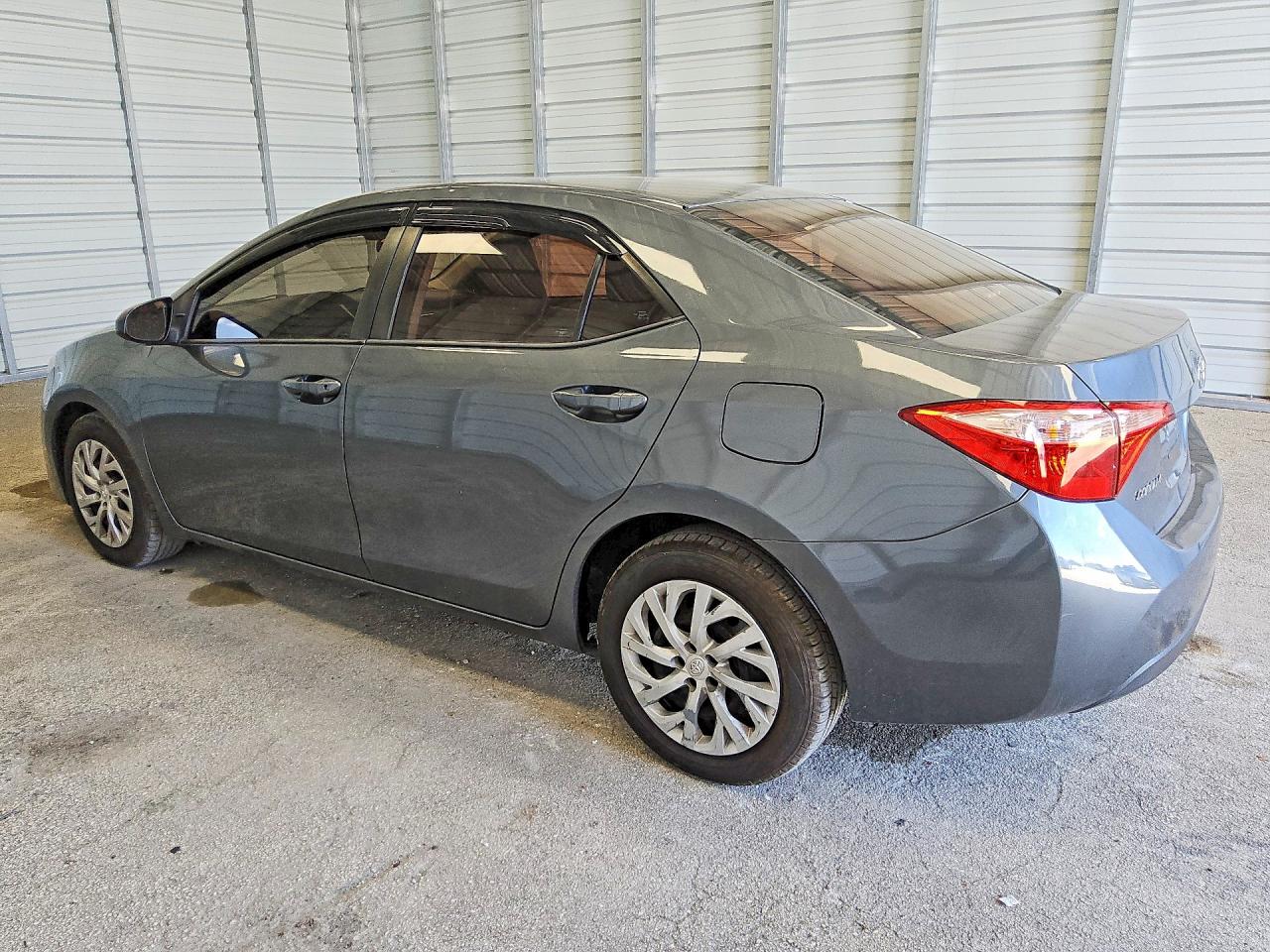 2018 TOYOTA COROLLA LE — снимка 2