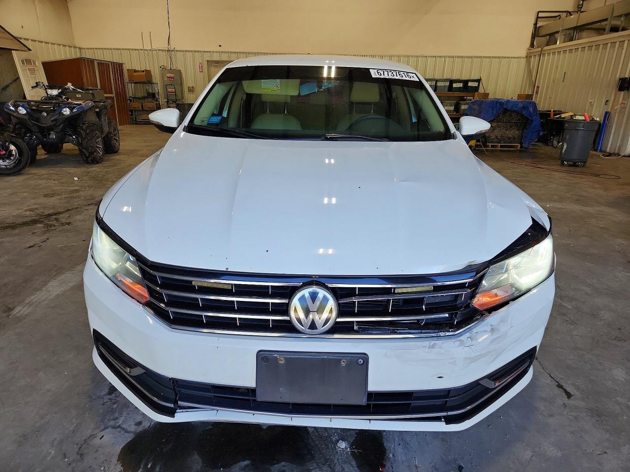 2017 VOLKSWAGEN PASSAT S — снимка 5